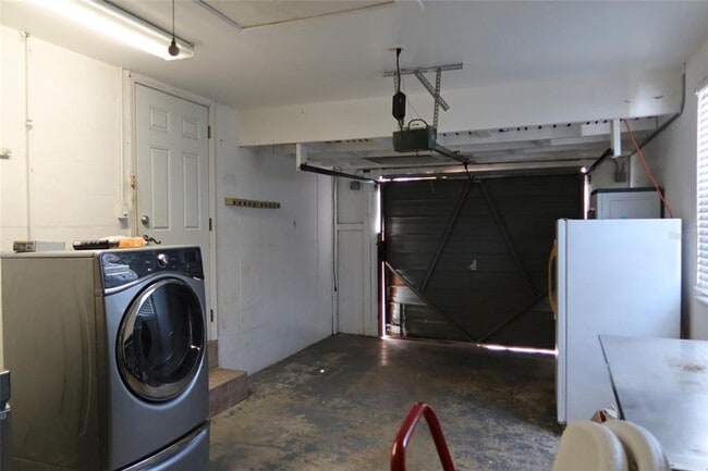 Building Photo - 3713 Benson Ave N