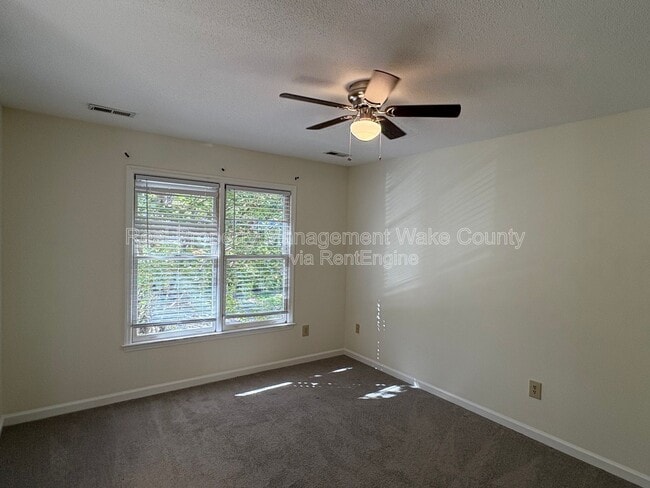 Building Photo - 306 Applecross Dr