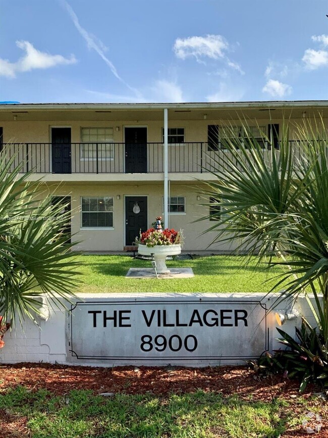 Building Photo - 8900 W Sample Rd