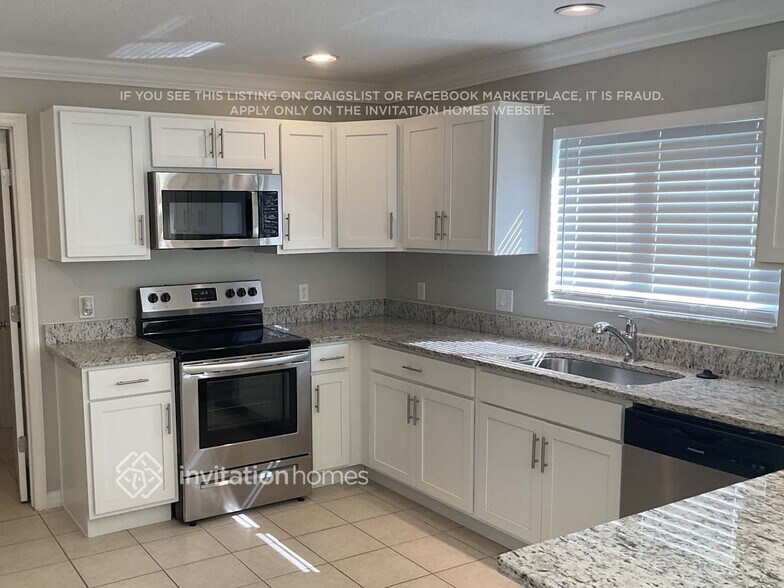 Building Photo - 301 Cardiff Dr