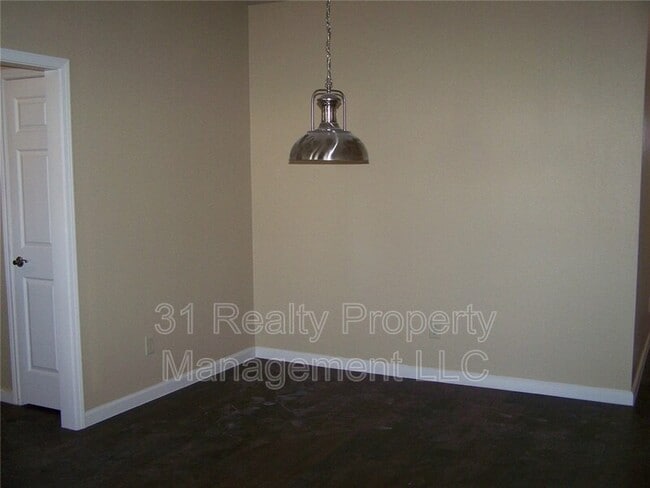 Building Photo - 1013 Rice St