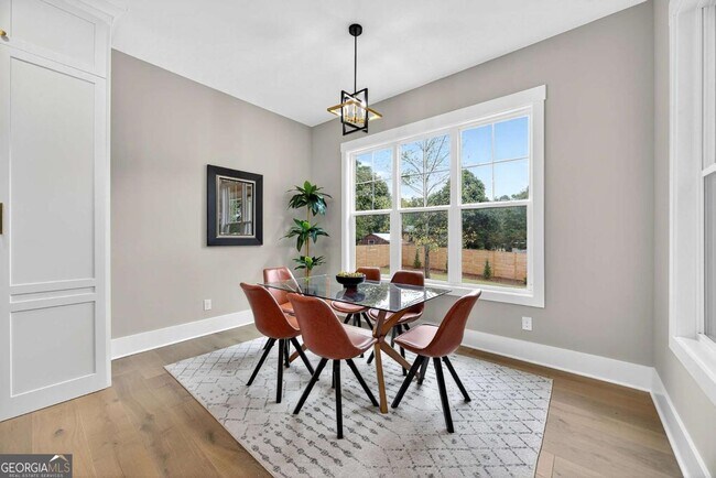 Building Photo - 6651 Malvin Dr