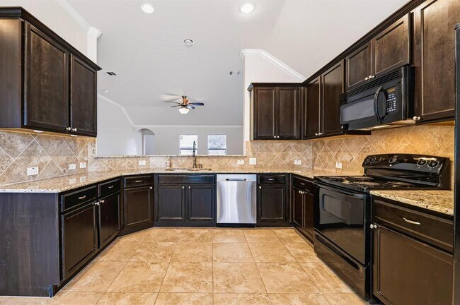 Building Photo - 111 Sandstone Trail