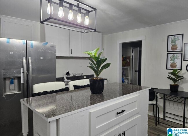 Building Photo - 3805 Co Rd 313