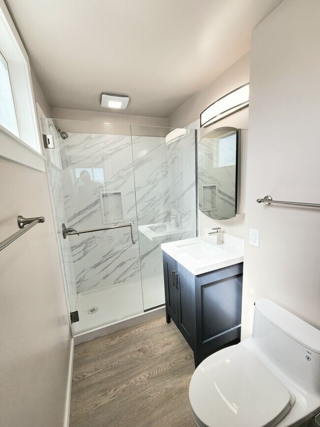 Building Photo - 3 bedroom Daly city home