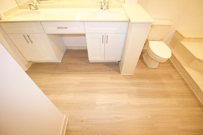 Building Photo - 3797 Park Lane Villas Rd