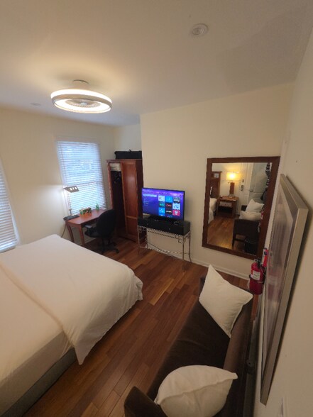 Building Photo - 18501 Owl Run Way