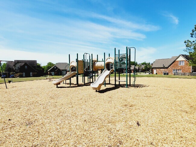Building Photo - 446 Savannah Cove