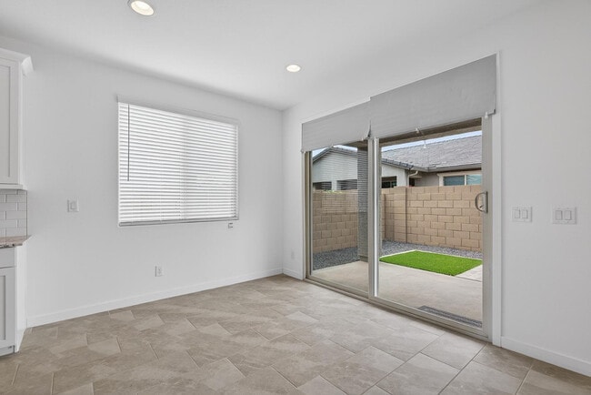 Building Photo - 24870 N 171st Ln