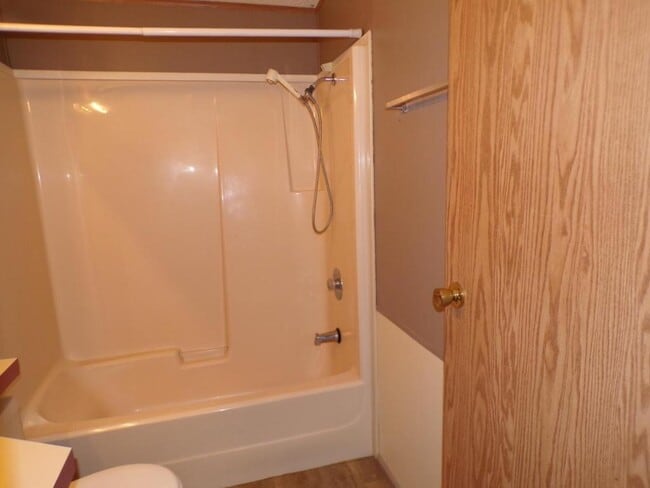 Building Photo - 4590 US-20