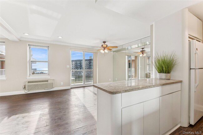 Building Photo - 2 Richmond Rd