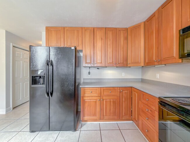 Building Photo - 3289 Sawtooth Dr