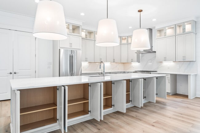 Building Photo - 101 Pollard Cv E