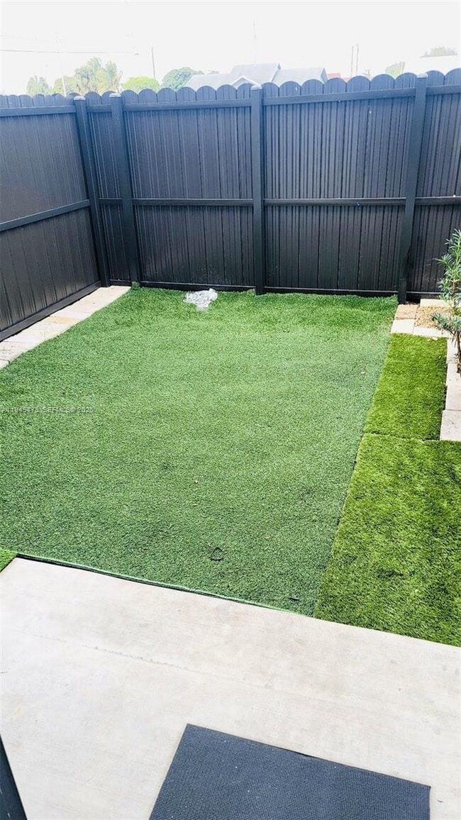 Building Photo - 19233 NW 37th Ave