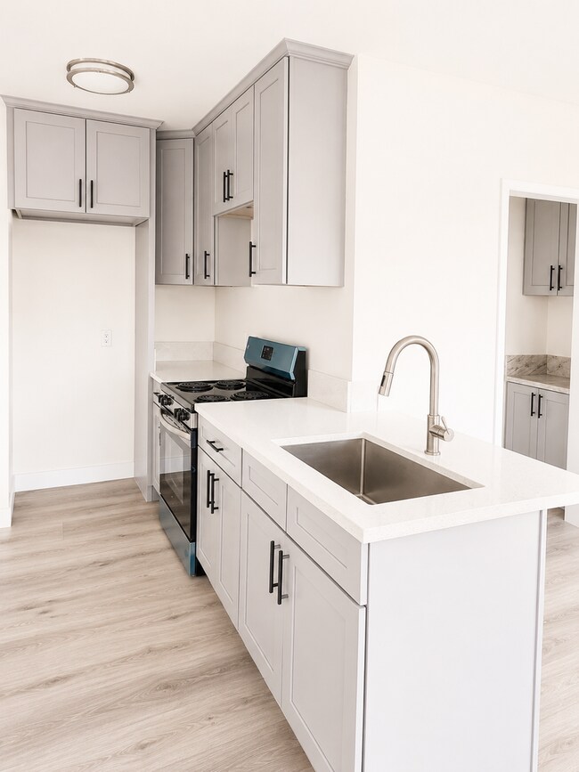 Building Photo - JUST REDUCED! Renovated Studio | Parking Included | $1,499