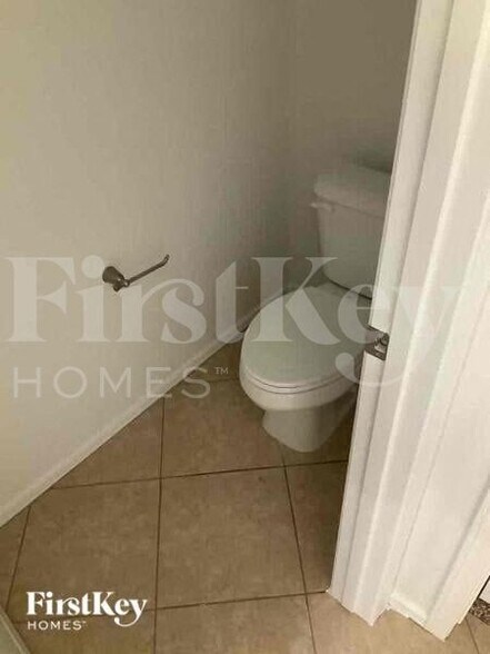 Building Photo - 17623 W Cavedale Dr