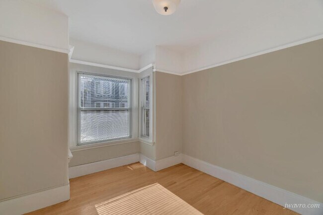 Building Photo - 840 14th St