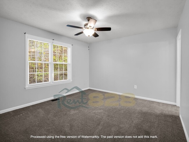 Building Photo - 15 Dawson Pl