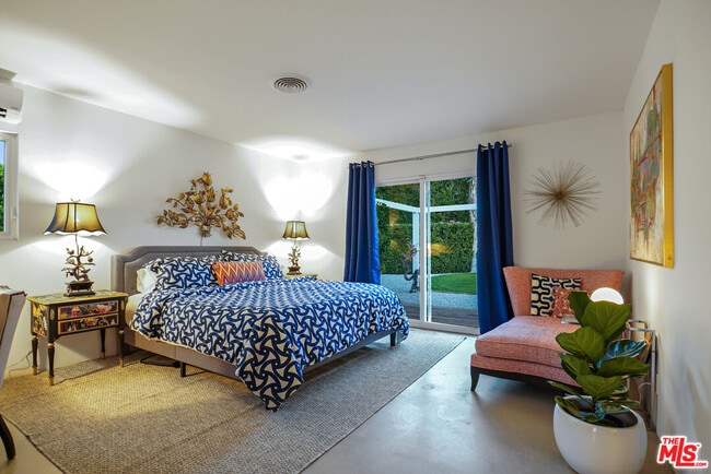 Building Photo - 2235 E Paseo Gracia