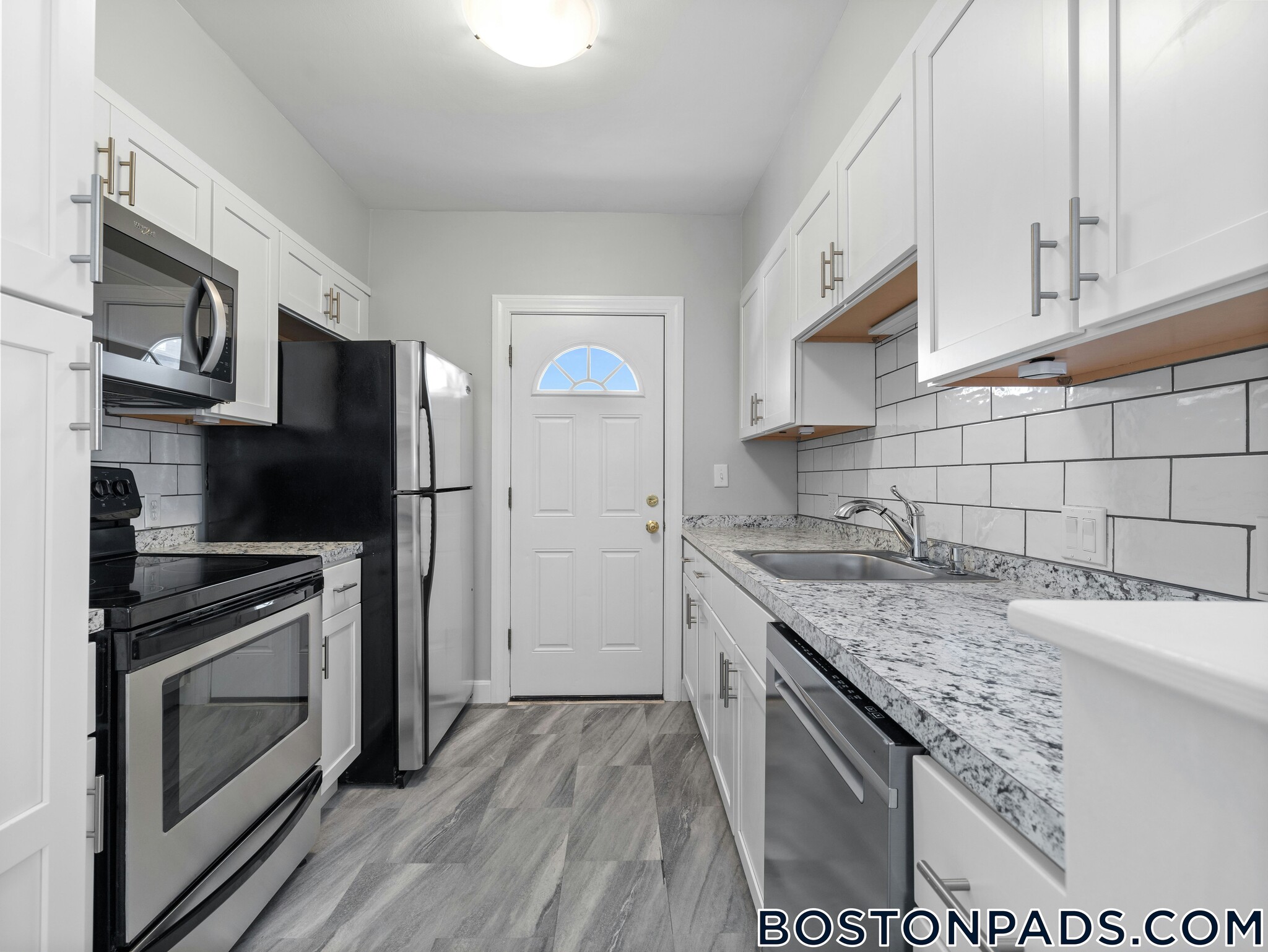 Building Photo - 16 Windsor Rd