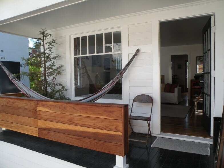 Building Photo - 2112 Santa Ynez St