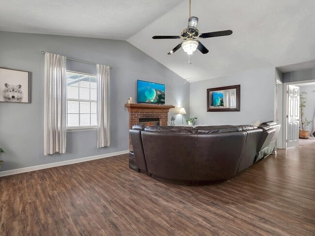 Building Photo - 1572 Cinnamon Bear Cir