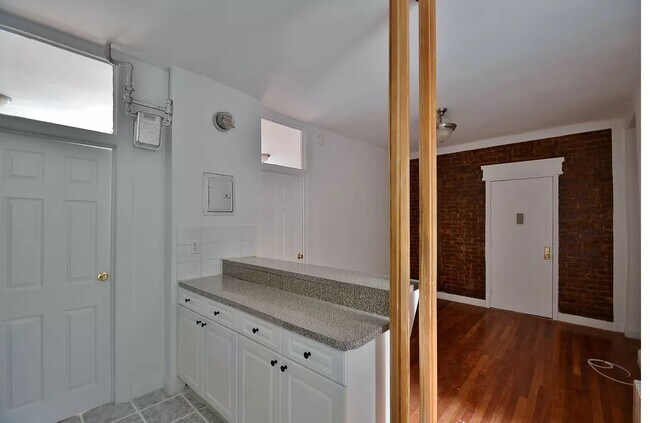 Building Photo - 507 W 139th St