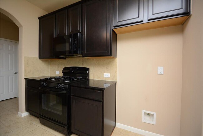 Building Photo - 21711 Tinsley Trails