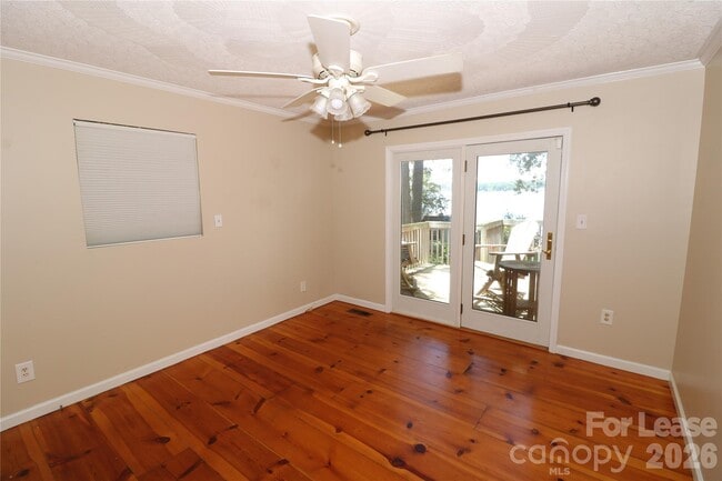 Building Photo - 4589 Giles Ave