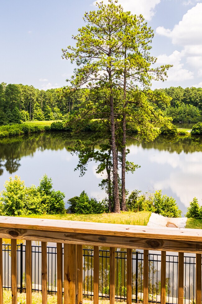 Building Photo - 1106 Shoreside Dr