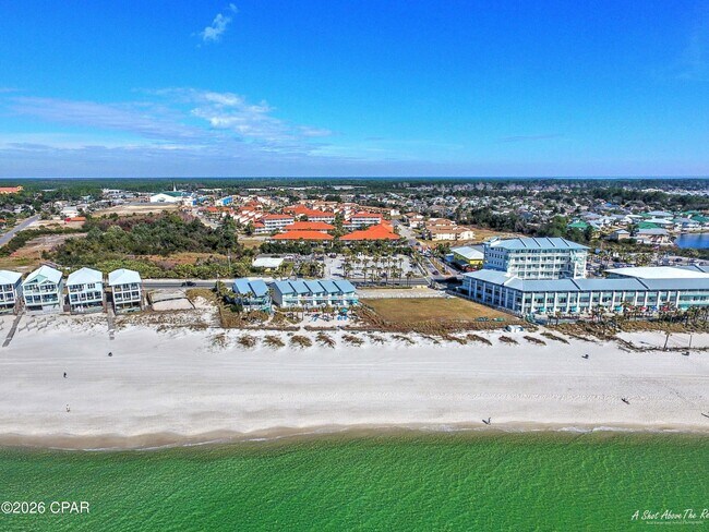 Building Photo - 17462 Front Beach Rd