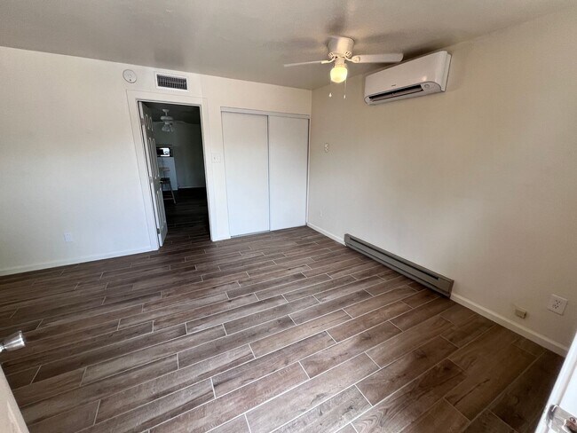Building Photo - Spacious 1BR Guest House in Blenman-Elm – ...