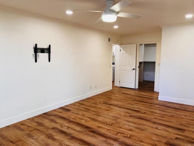 Building Photo - 4587 Cove Dr