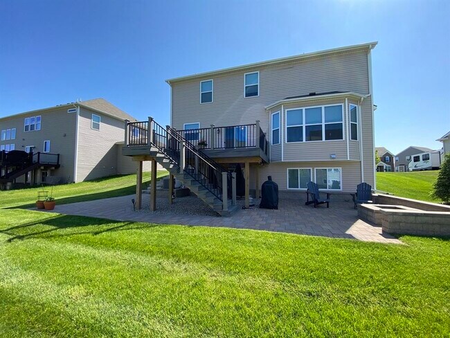 Building Photo - 4263 Lilac Ln