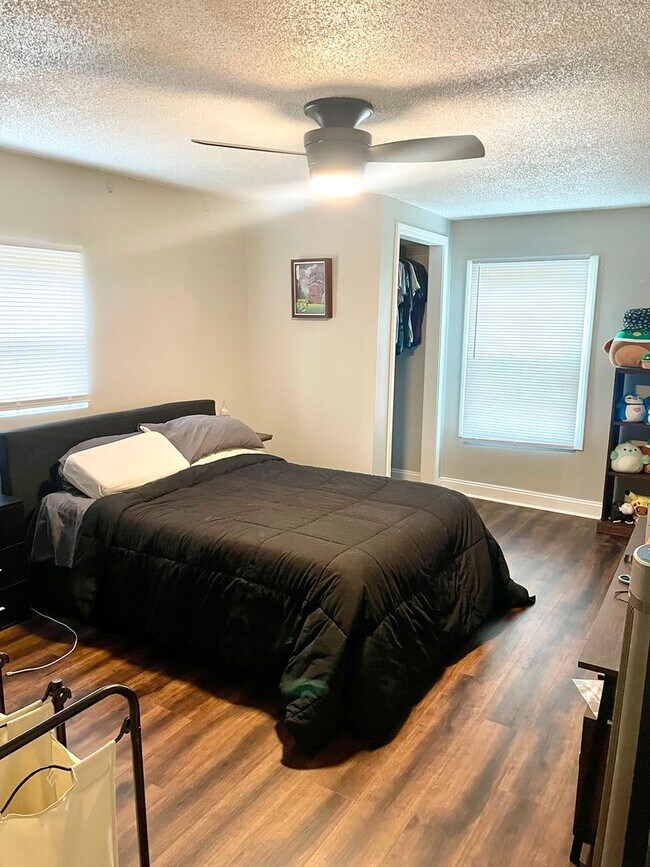 Building Photo - Adorable 1 bedroom Home wiht Office in Prime Location Near UT and Bearden