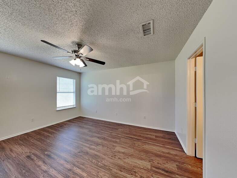 Building Photo - 5713 Stone Meadow Ln