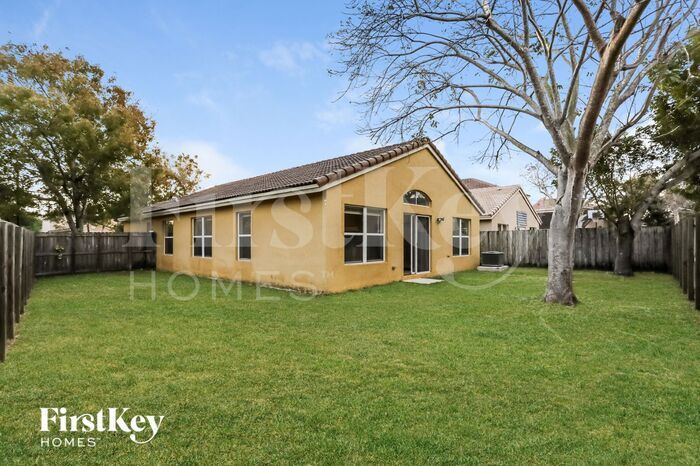 Building Photo - 1508 SE 20th Pl