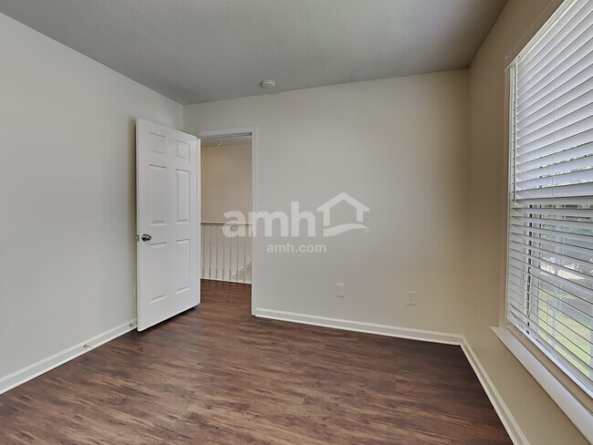 Building Photo - 3801 Cranwell Ct