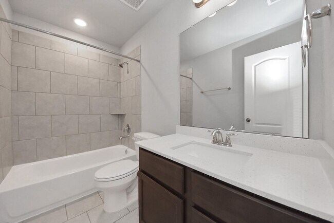 Building Photo - 196 Chestnut Meadow Dr