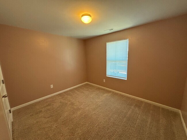 Building Photo - Single Family Home in Cul-de-sac- Holly Ridge