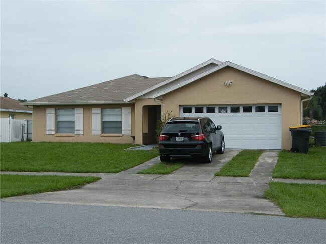 Building Photo - 350 Buttonwood Dr