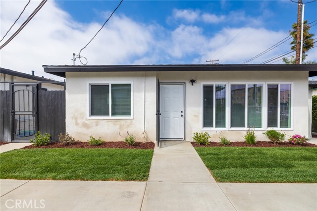 Building Photo - 13933 Doty Ave