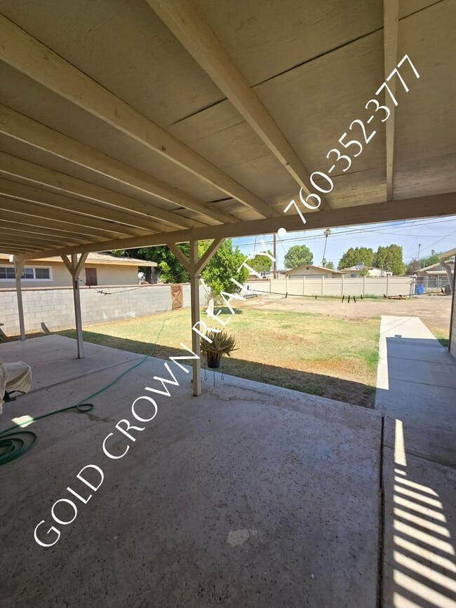 Building Photo - 630 Palm Ave
