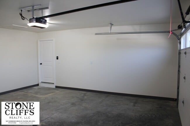 Building Photo - 904 Scott Station Rd