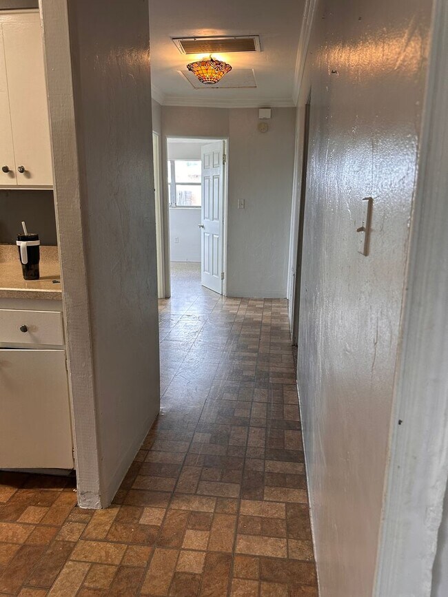 Building Photo - Sigle family home