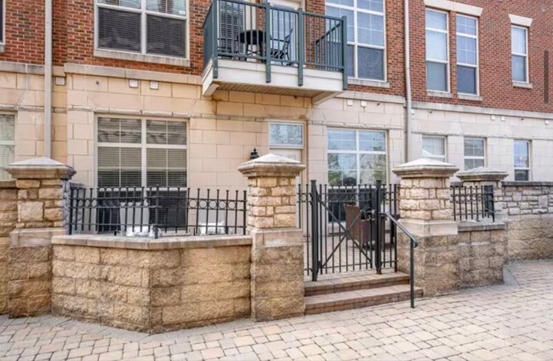 Building Photo - 252 Stetson St