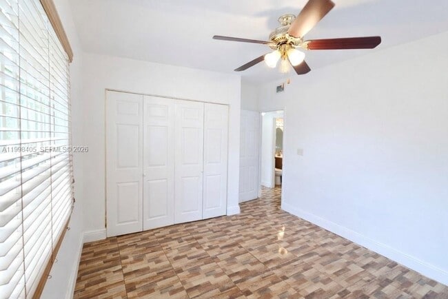 Building Photo - 1831 Rutland St