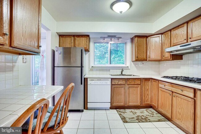 Building Photo - 4771 Parkman Ct