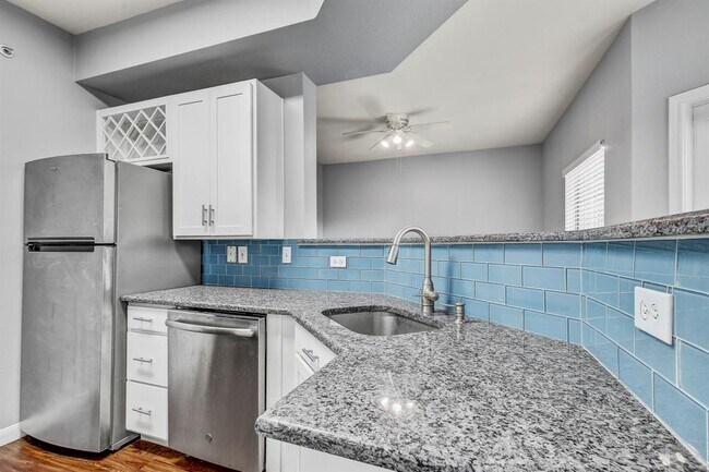 Building Photo - 2320 Gracy Farms Ln