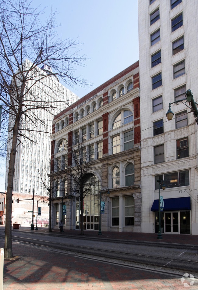 Lowenstein 66 N Main St Memphis TN 38103 Apartment Finder